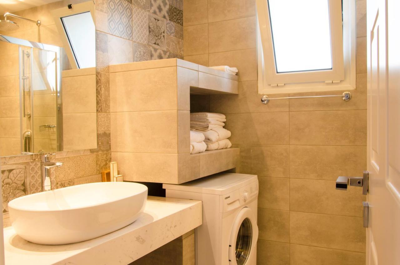 Talos Luxury Suites Kounoupidhianá Extérieur photo
