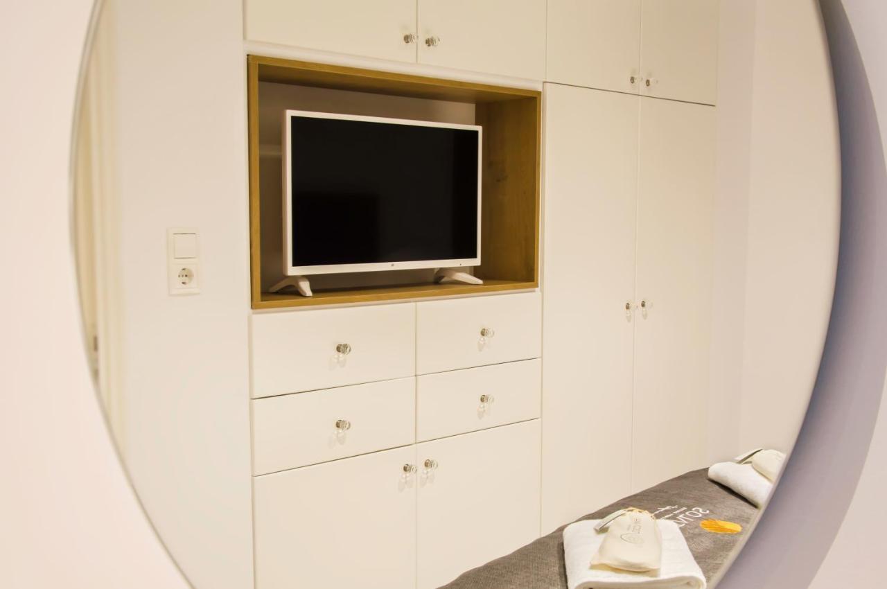 Talos Luxury Suites Kounoupidhianá Extérieur photo